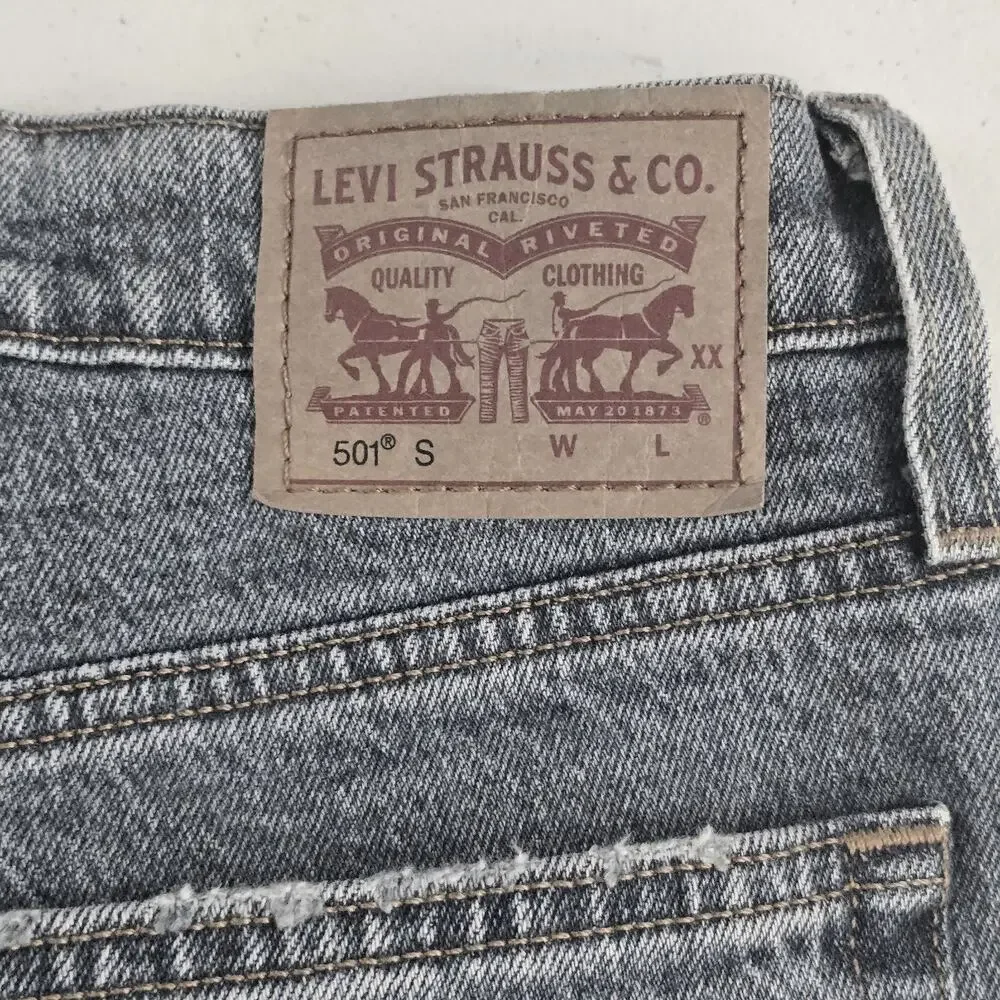 Levi's 501 button fly jeans‎ blue denim womens 29x28 light wash 6679
